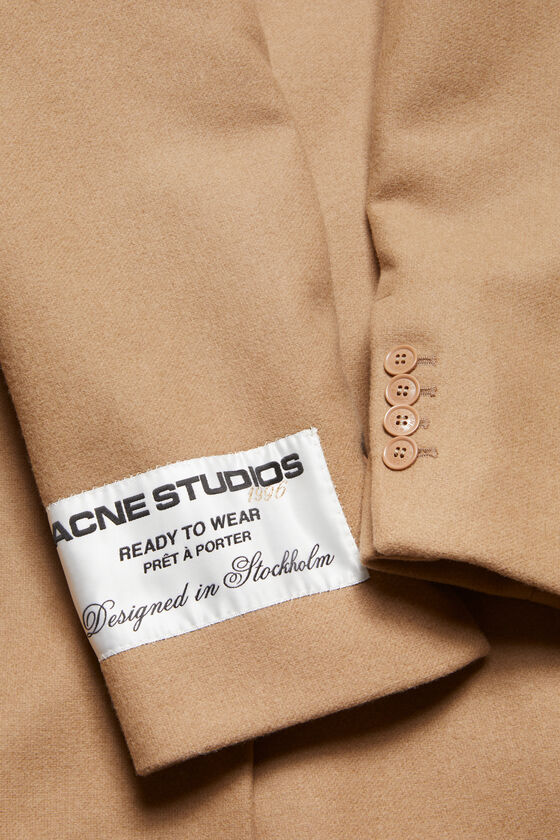 (image for) Unique Selling Point Single-breasted wool coat